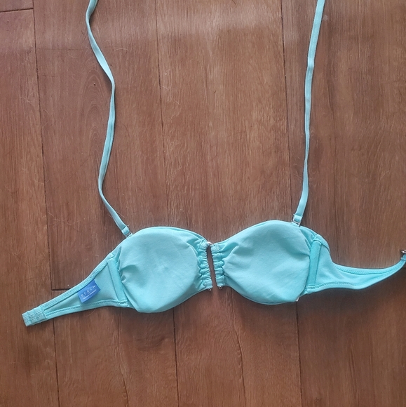 Beach by Melissa Odabash Bandeau Bikini Top. - Picture 9 of 14